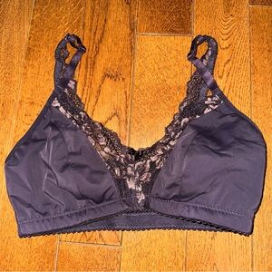 Lace trim bra